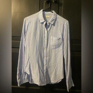 Hollister womens XS blue and white stripe button up shirt